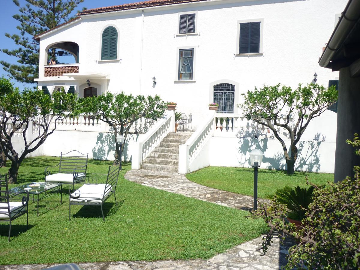 Villa Venezuela 1° Piano マラテーア エクステリア 写真
