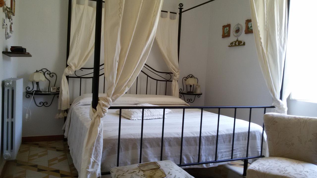 Villa Venezuela 1° Piano マラテーア エクステリア 写真