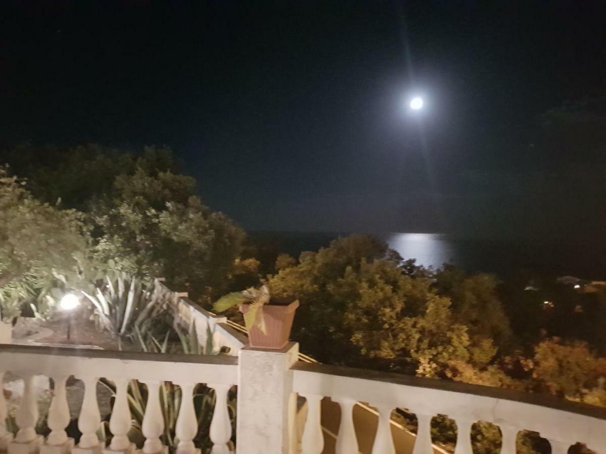 Villa Venezuela 1° Piano マラテーア エクステリア 写真